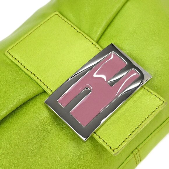 Fendi Green Lambskin Baguette Handbag 2348 26424-008 125003 - Picture 5 of 9